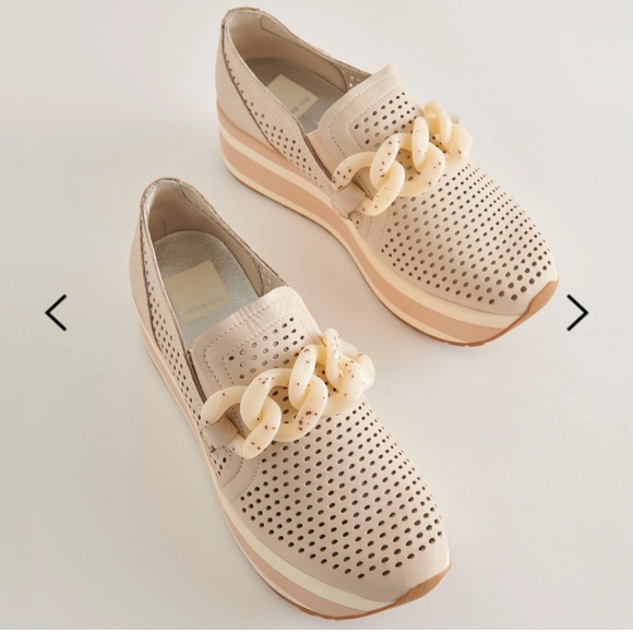 Dolce Vita Jhenee Perforated Platform Slip-On Sneakers- Never worn- Size 8 - Picture 1 of 8